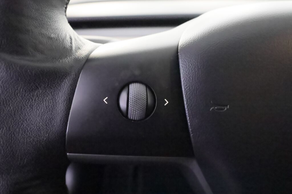 Tesla Model 3 2021 Harmaa