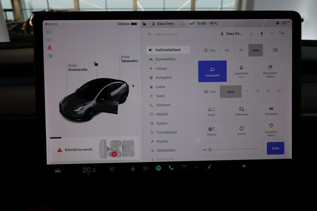 Tesla Model 3 2021 Harmaa