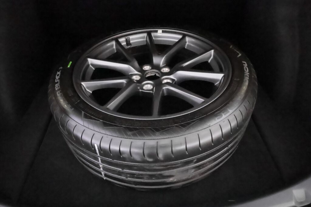 Tesla Model 3 2021 Harmaa