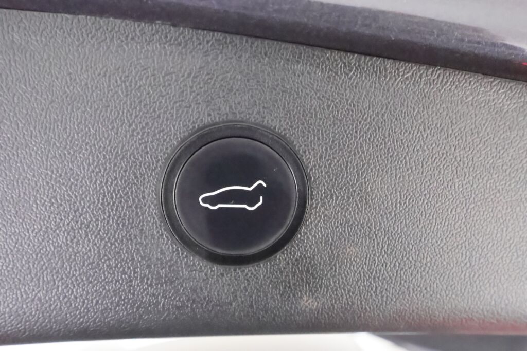 Tesla Model 3 2021 Harmaa