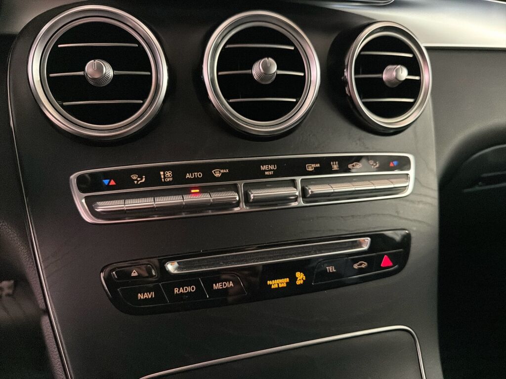 Mercedes-Benz GLC 2018 Punainen