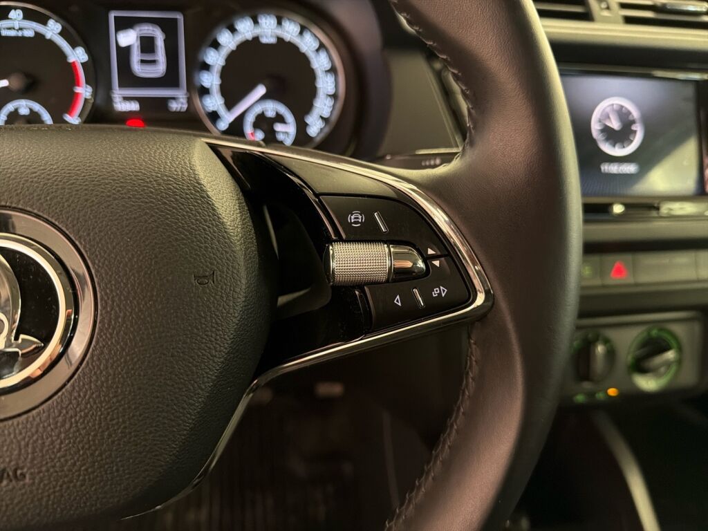 Skoda Fabia 2022 Valkoinen