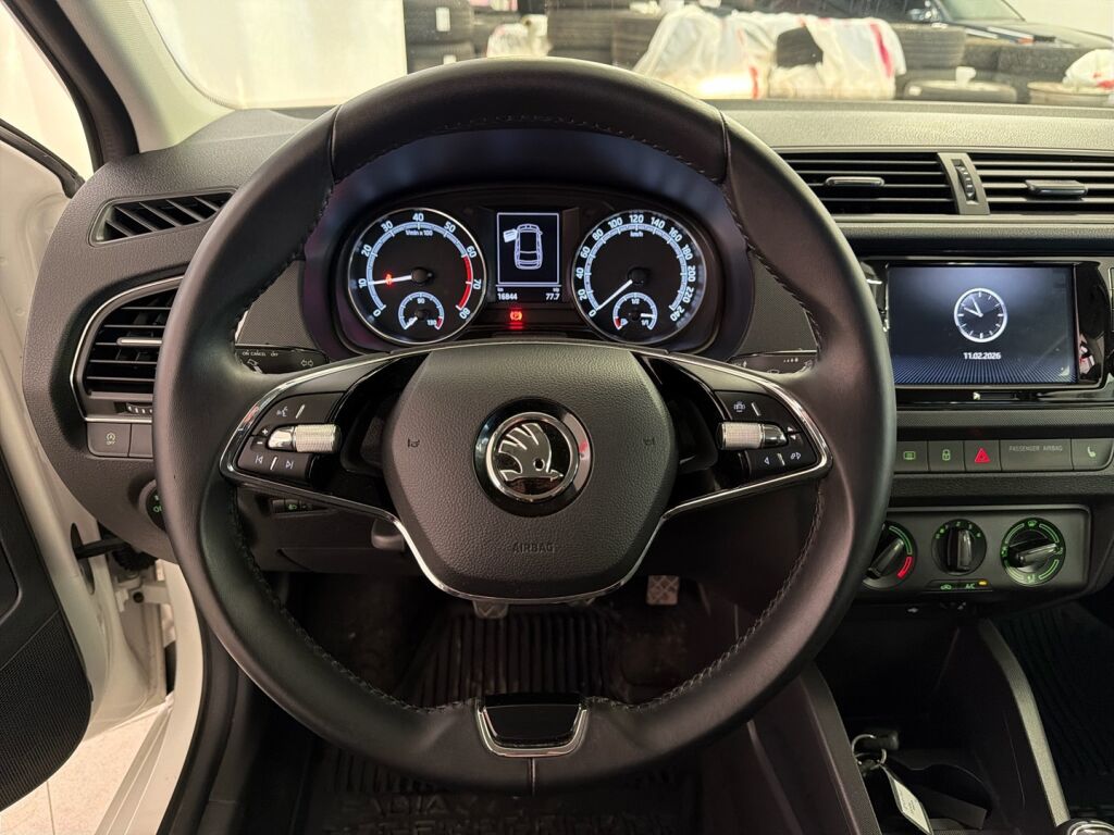 Skoda Fabia 2022 Valkoinen