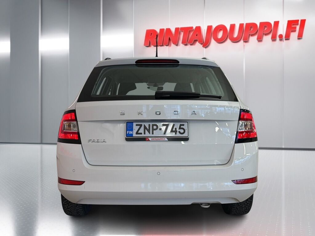 Skoda Fabia 2022 Valkoinen