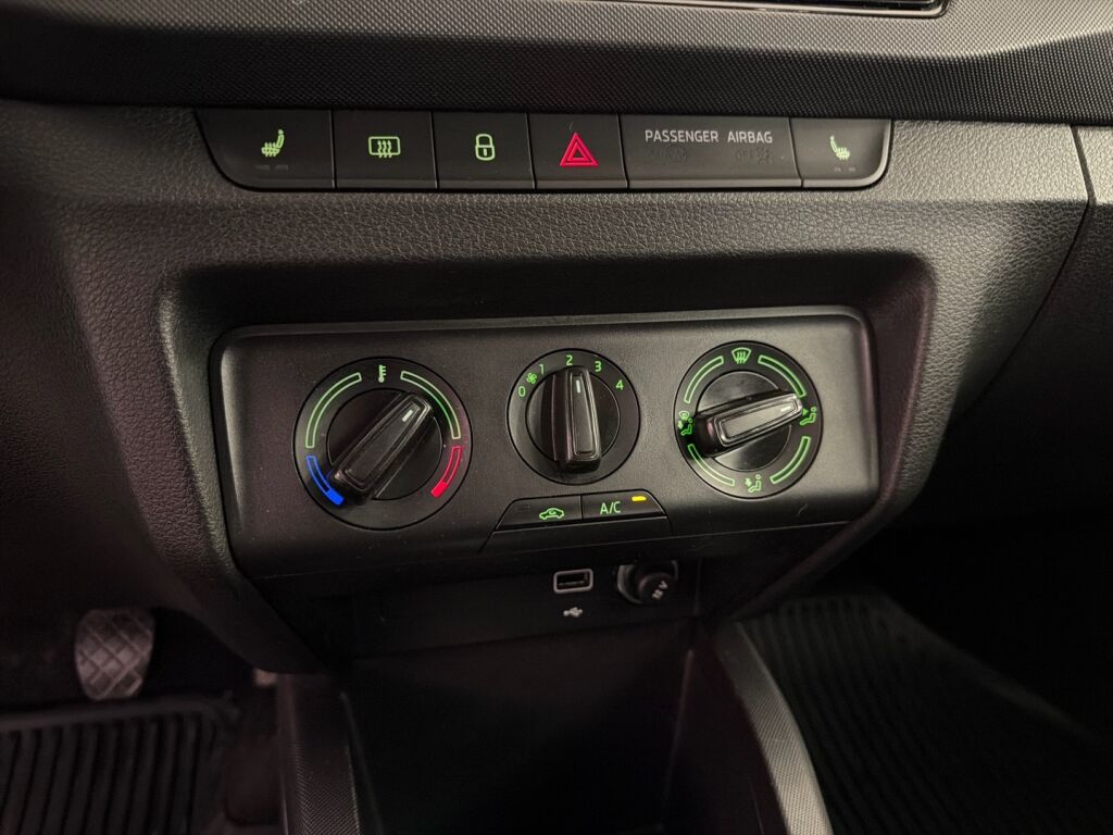 Skoda Fabia 2022 Valkoinen