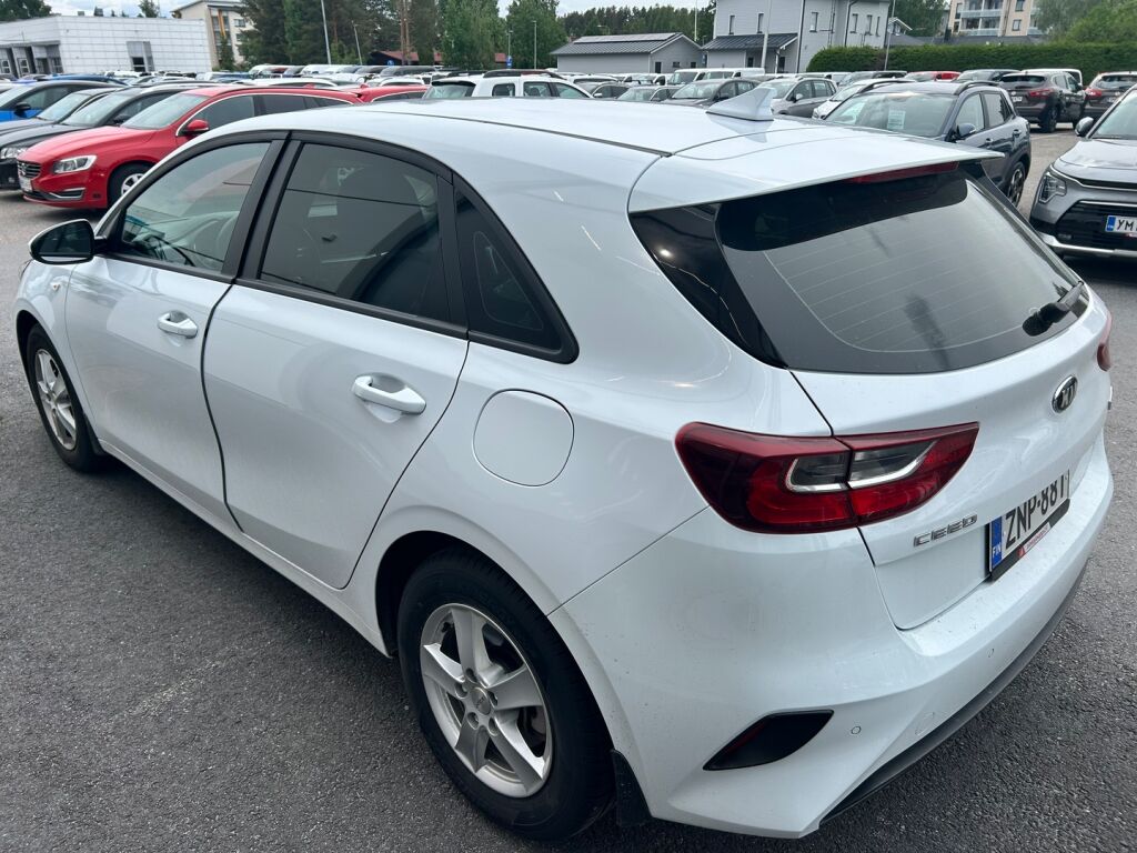 Kia Ceed 2021 Valkoinen