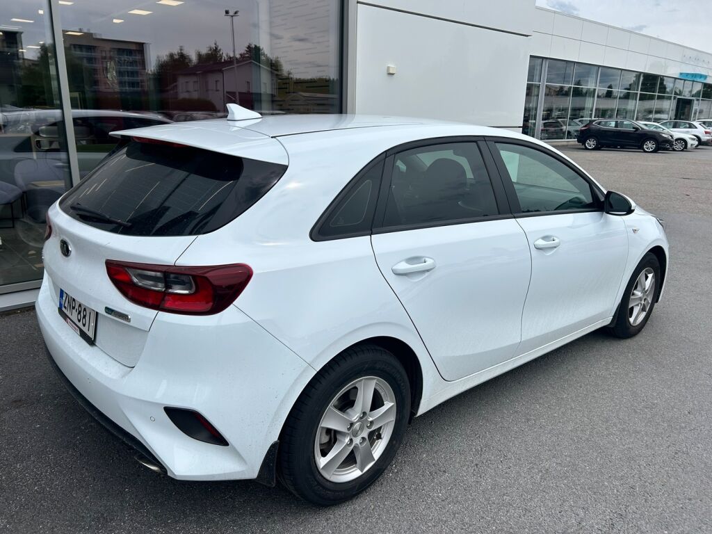 Kia Ceed 2021 Valkoinen