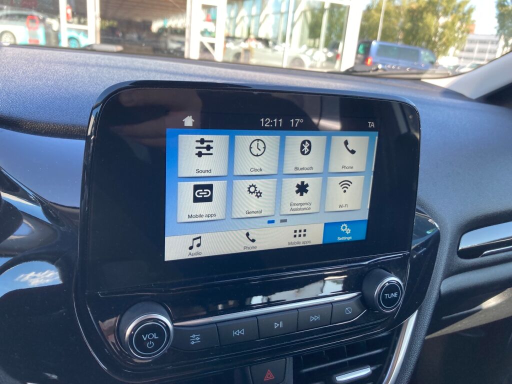 Ford Fiesta 2018 Valkoinen