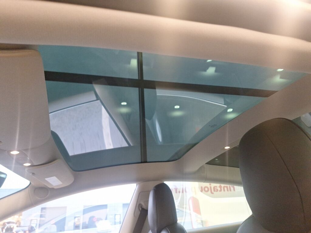 Tesla Model 3 2020 Valkoinen