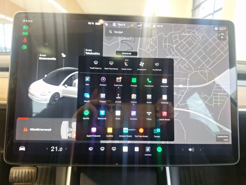 Tesla Model 3 2020 Valkoinen