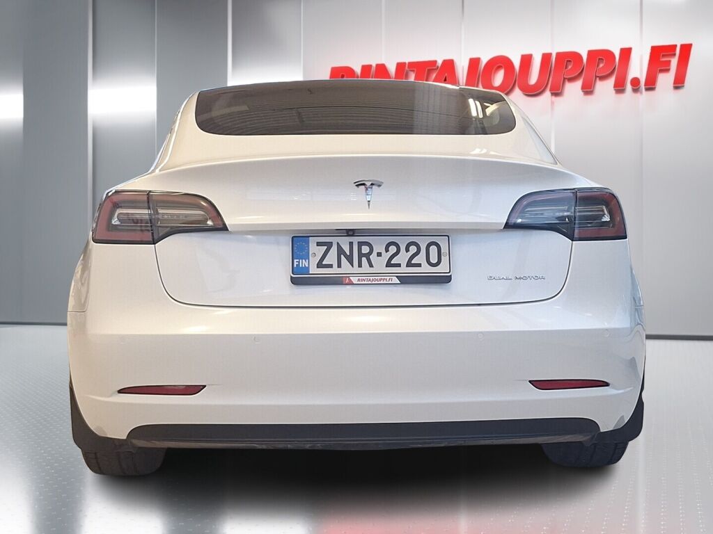 Tesla Model 3 2020 Valkoinen