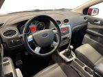 Ford Focus 2010 Punainen