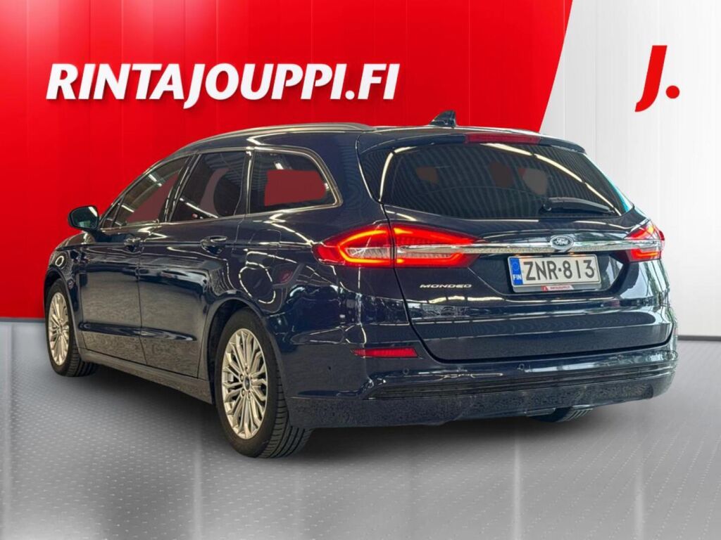 Ford Mondeo 2021 Sininen