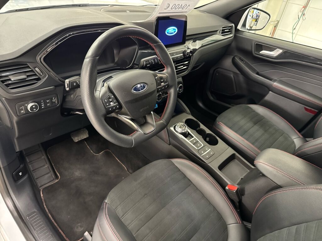 Ford Kuga 2021 Valkoinen