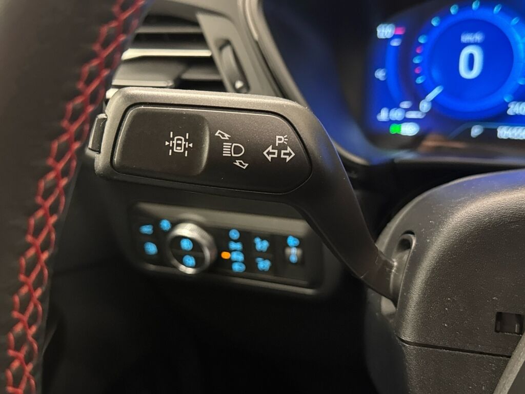 Ford Kuga 2021 Valkoinen