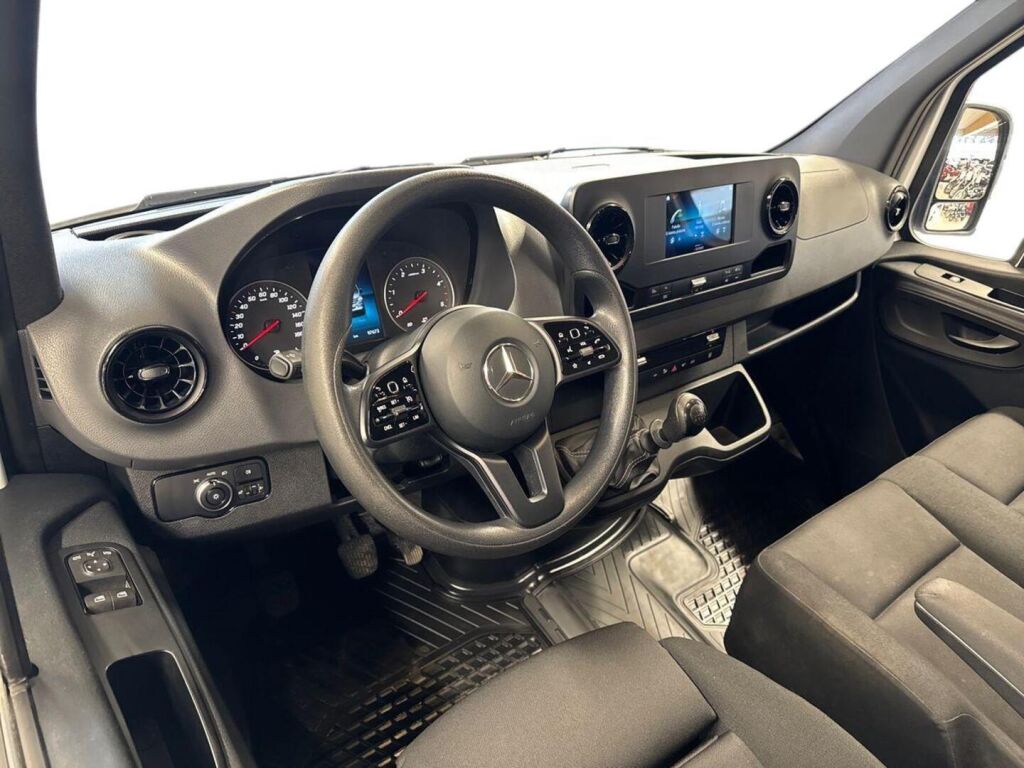 Mercedes-Benz Sprinter 2021 Valkoinen
