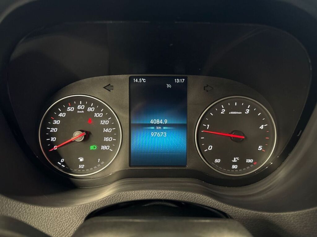 Mercedes-Benz Sprinter 2021 Valkoinen