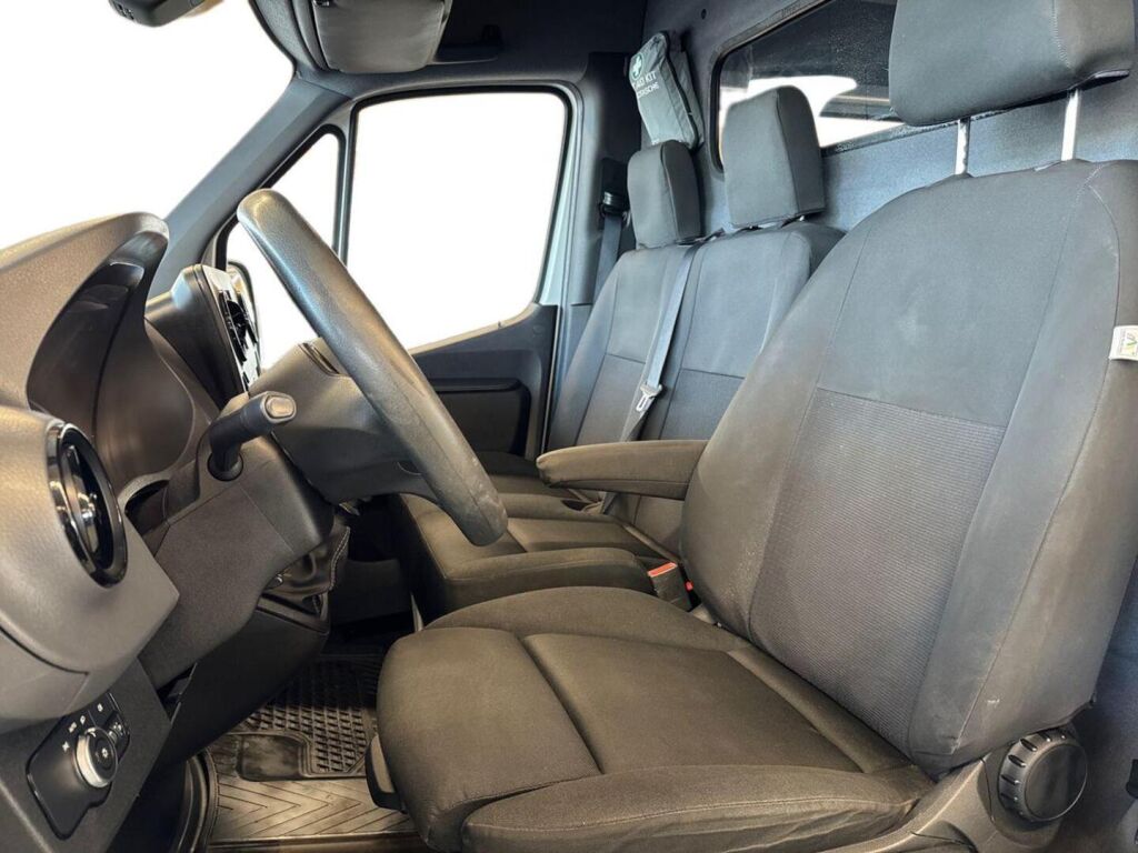 Mercedes-Benz Sprinter 2021 Valkoinen