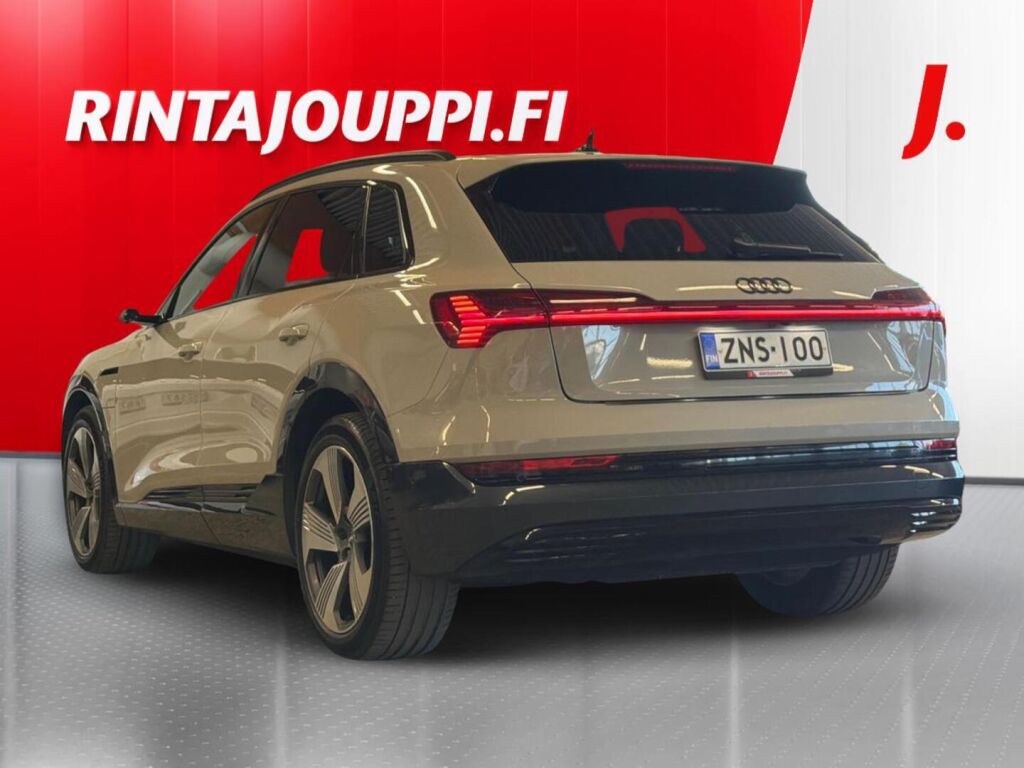 Audi e-tron 2020 Ruskea (beige)