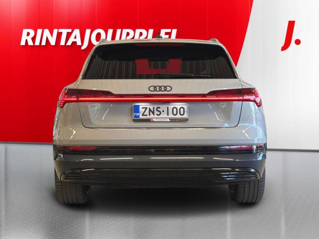 Audi e-tron 2020 Ruskea (beige)