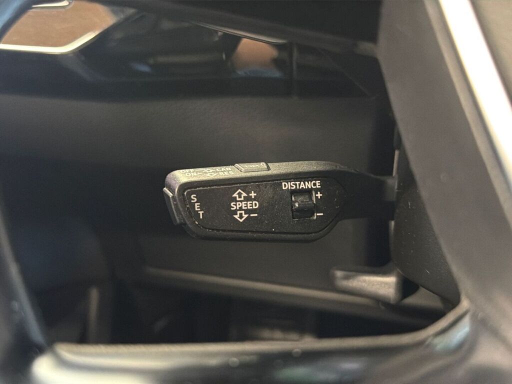 Audi e-tron 2020 Ruskea (beige)