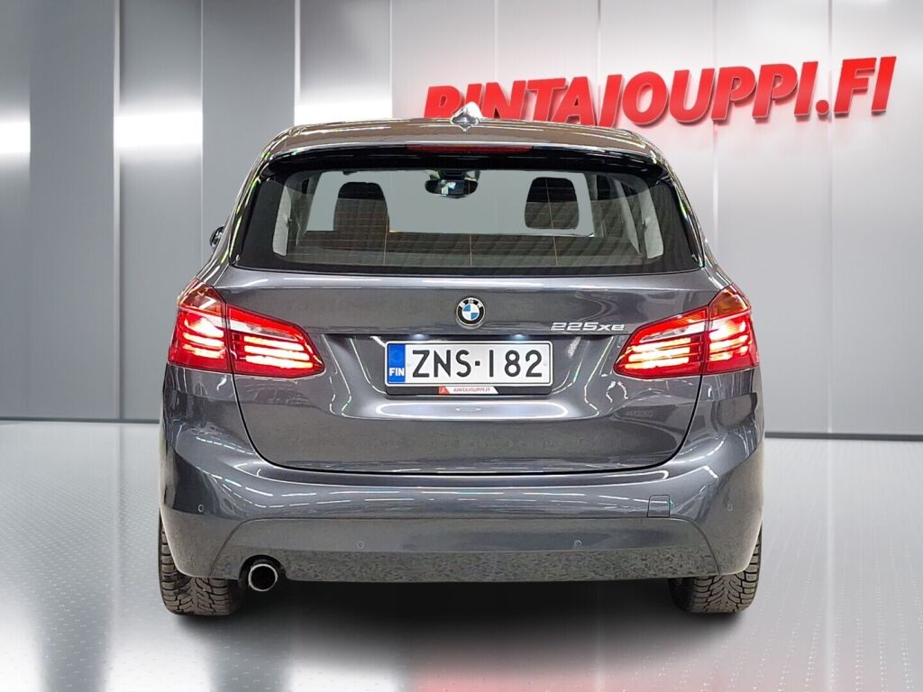 BMW 225 2017 Harmaa