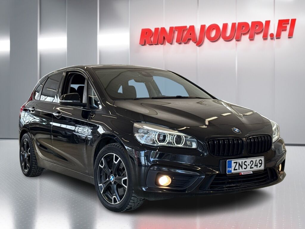 BMW 225 2016 Musta