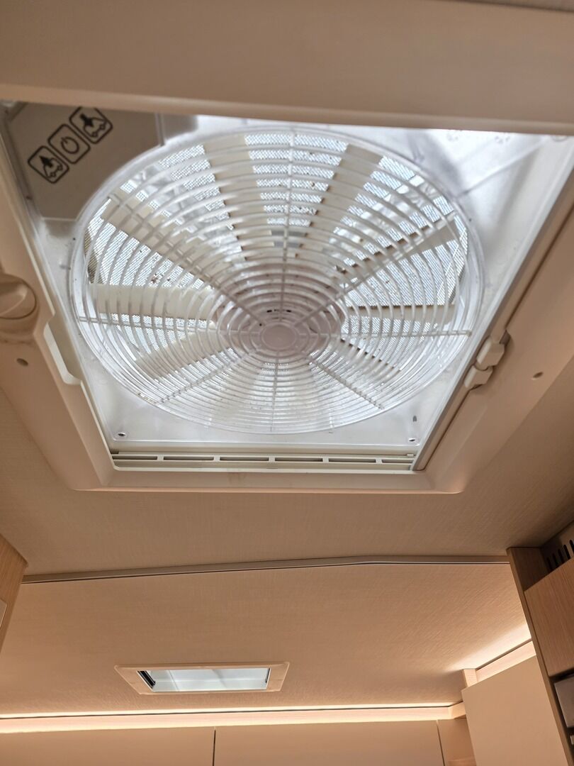 Hymer B ModernComfort T 600 2021 Valkoinen