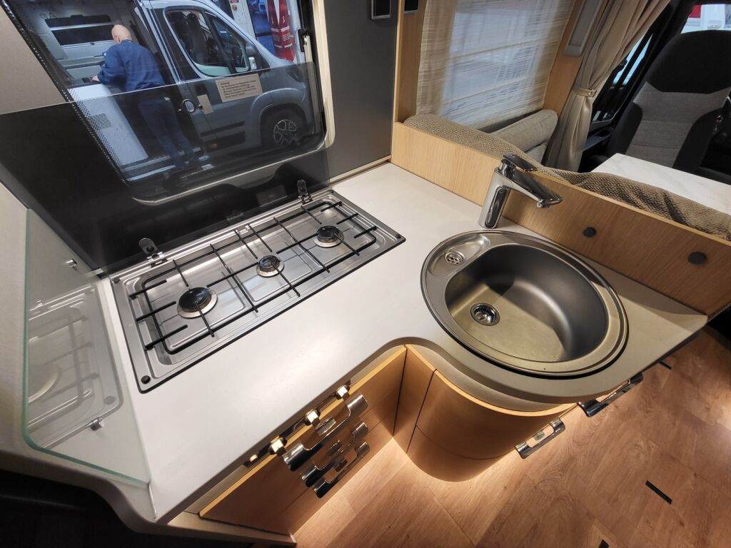 Hymer B ModernComfort T 600 2021 Valkoinen