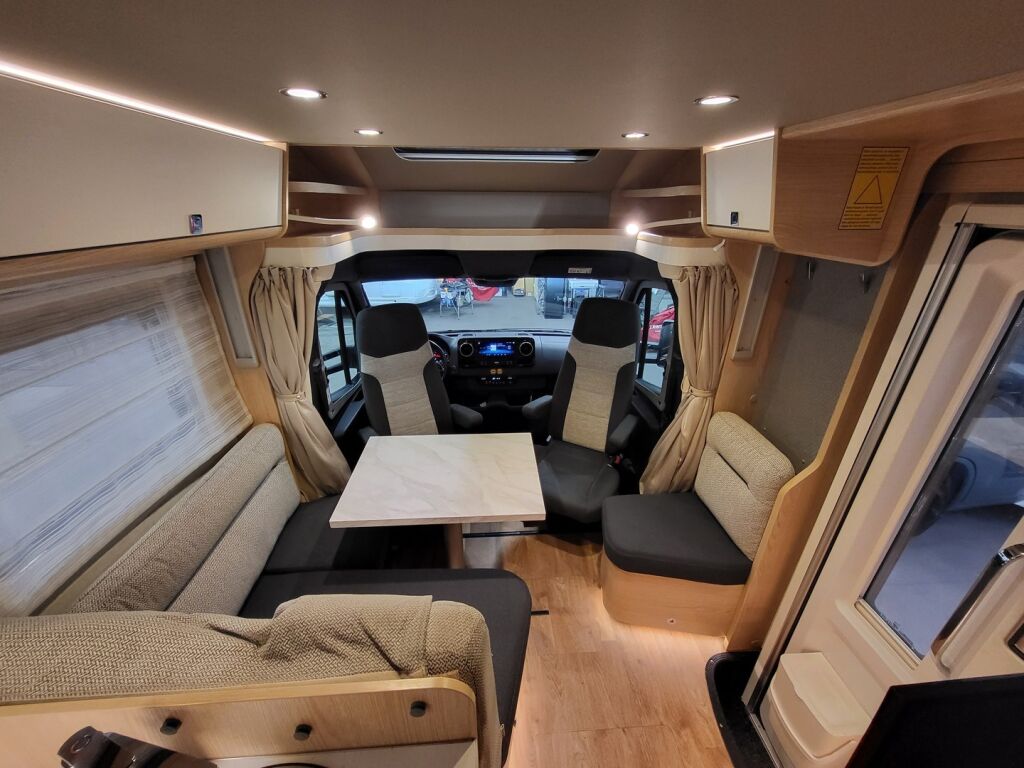 Hymer B ModernComfort T 600 2021 Valkoinen