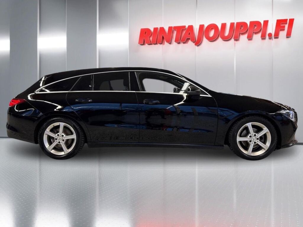 Mercedes-Benz CLA 2021 Musta