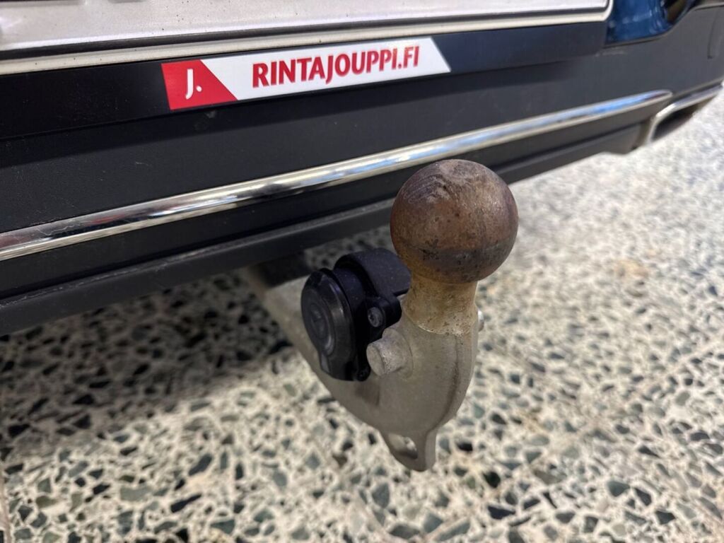 Mercedes-Benz CLA 2021 Musta