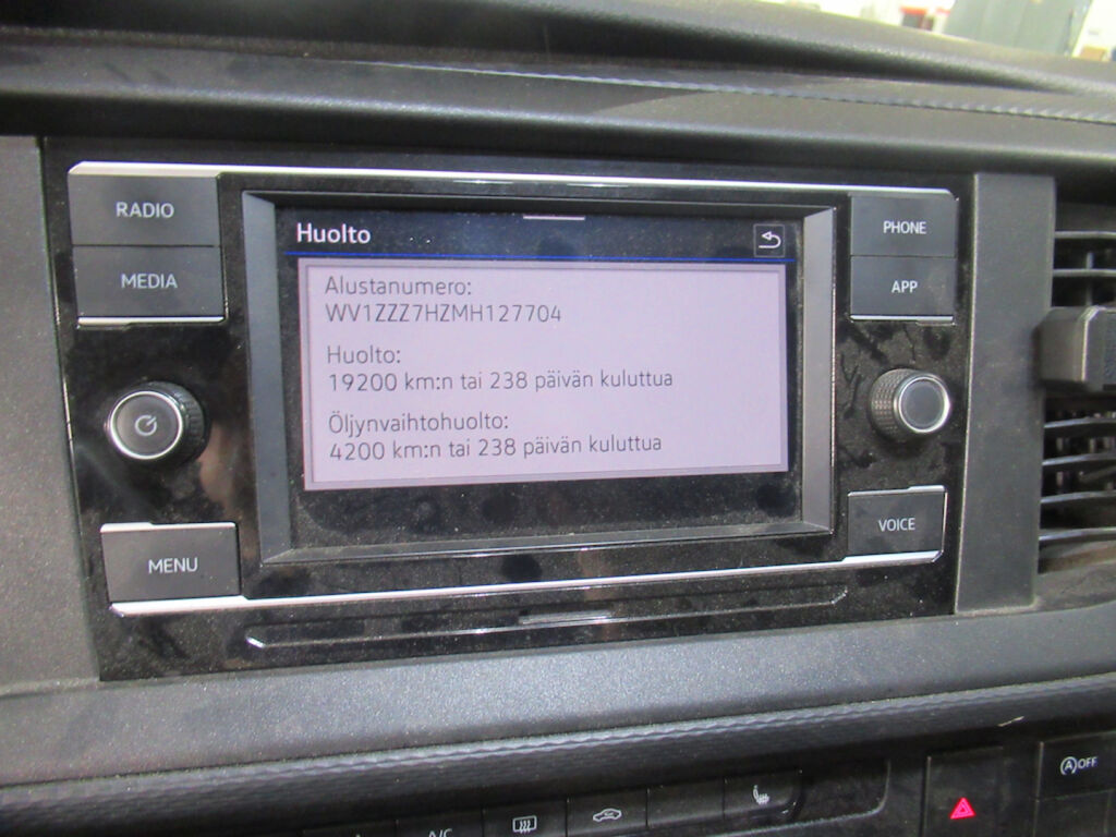 Volkswagen Transporter 2021 Valkoinen