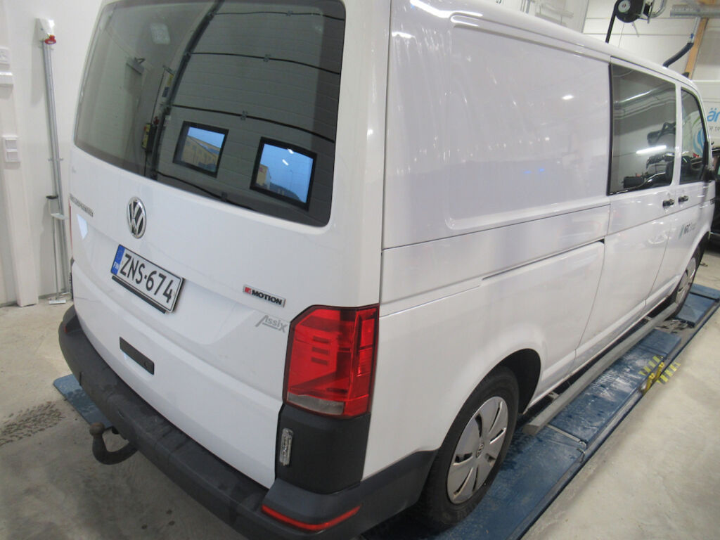 Volkswagen Transporter 2021 Valkoinen