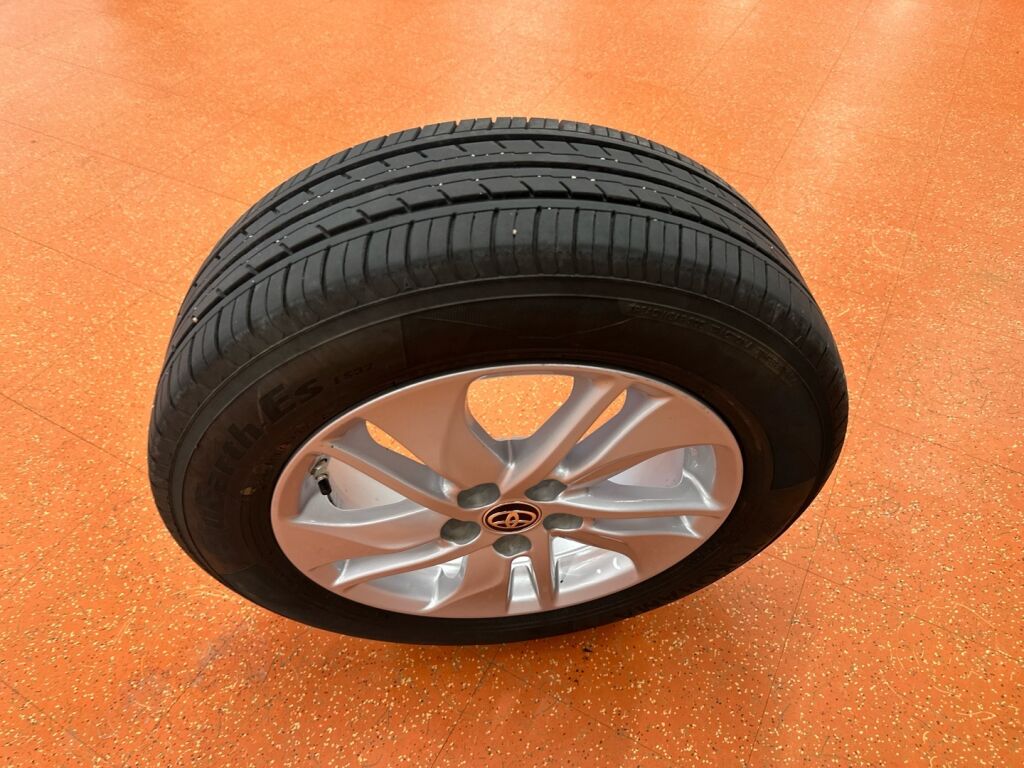 Toyota Yaris 2021 Ruskea (beige)