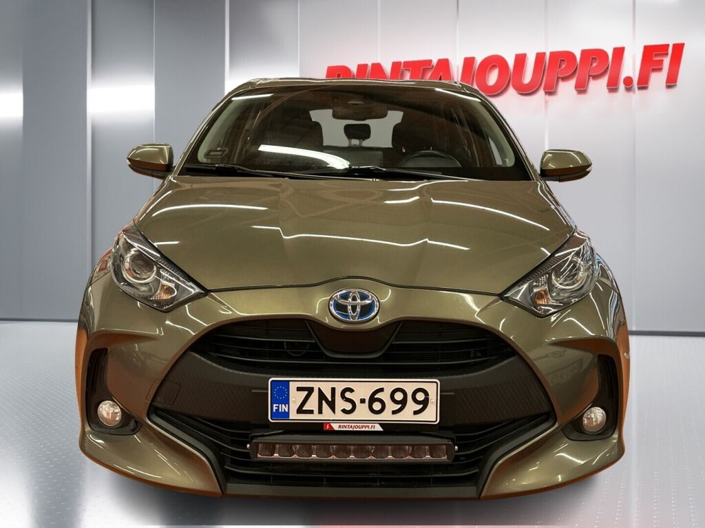 Toyota Yaris 2021 Ruskea (beige)