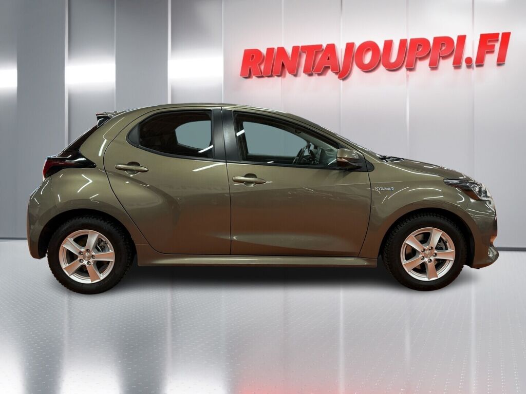 Toyota Yaris 2021 Ruskea (beige)