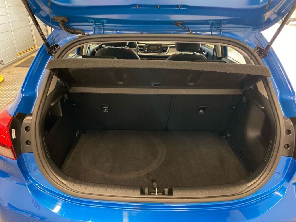 Kia Rio 2022 Sininen