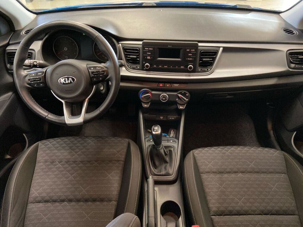 Kia Rio 2022 Sininen
