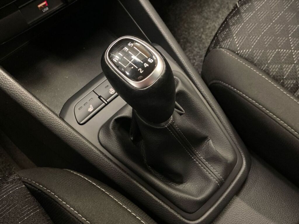 Kia Rio 2022 Sininen