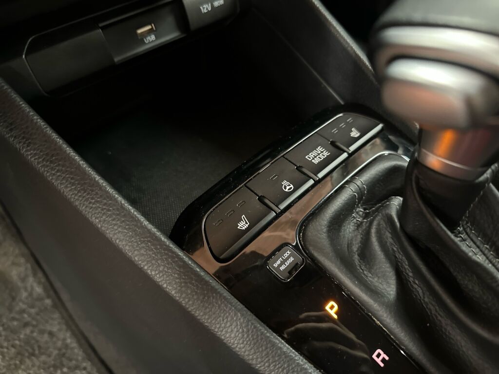 Kia Rio 2021 Sininen