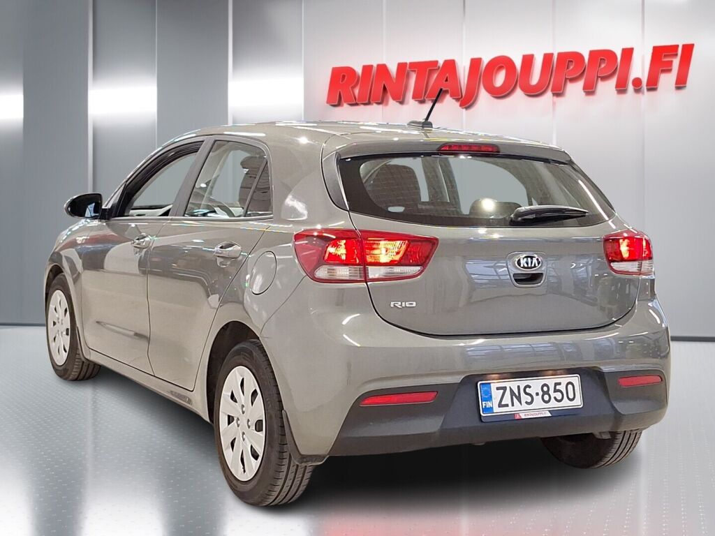 Kia Rio 2021 Vihreä