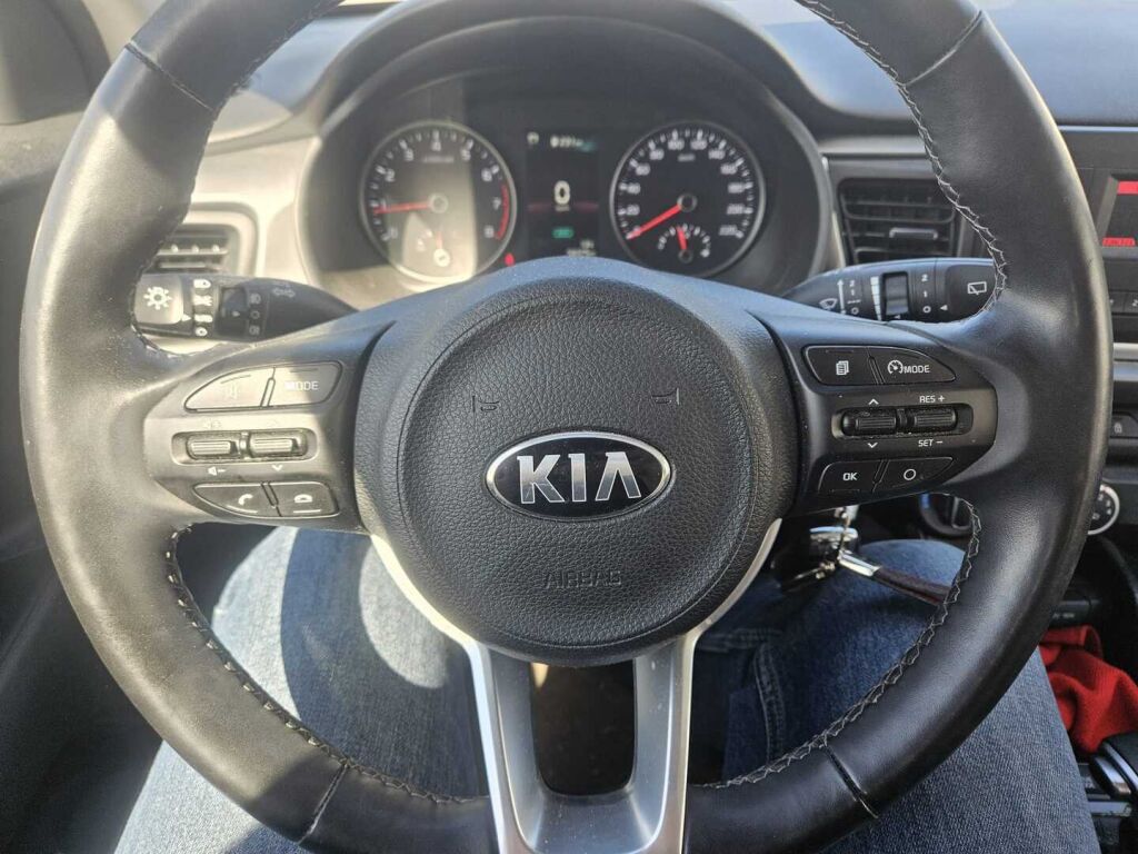 Kia Rio 2021 Vihreä