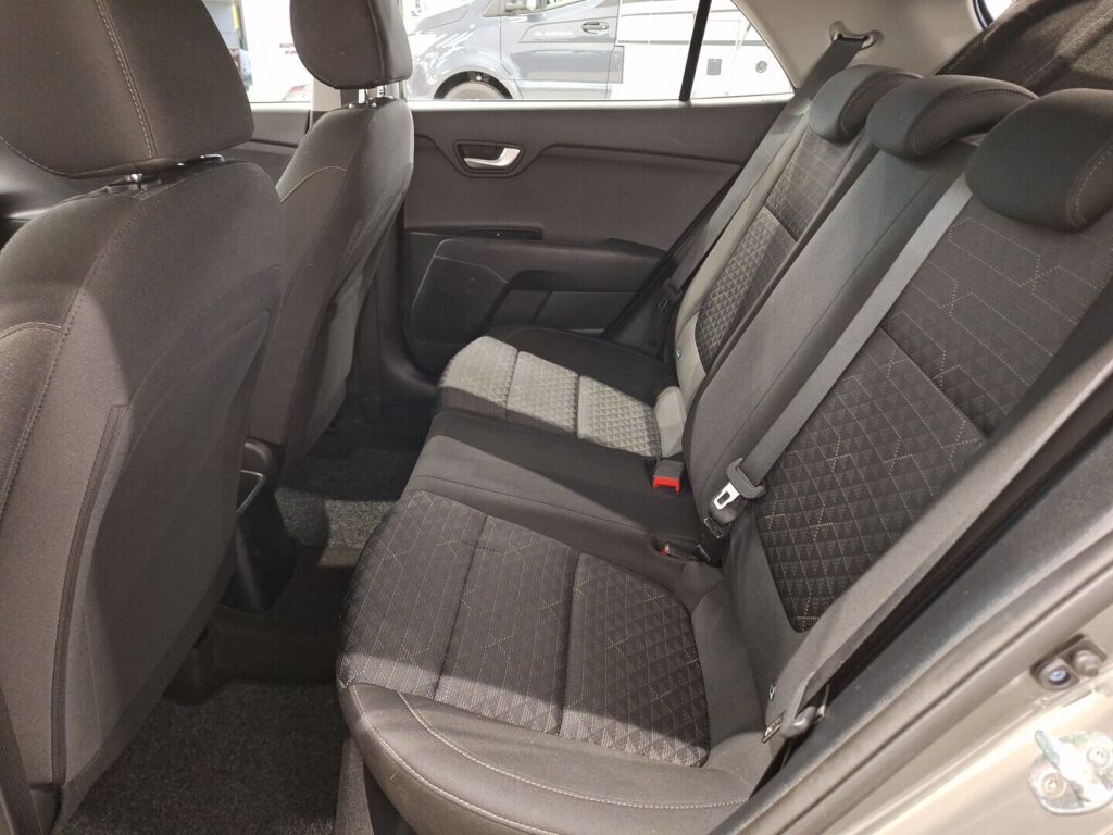 Kia Rio 2021 Vihreä