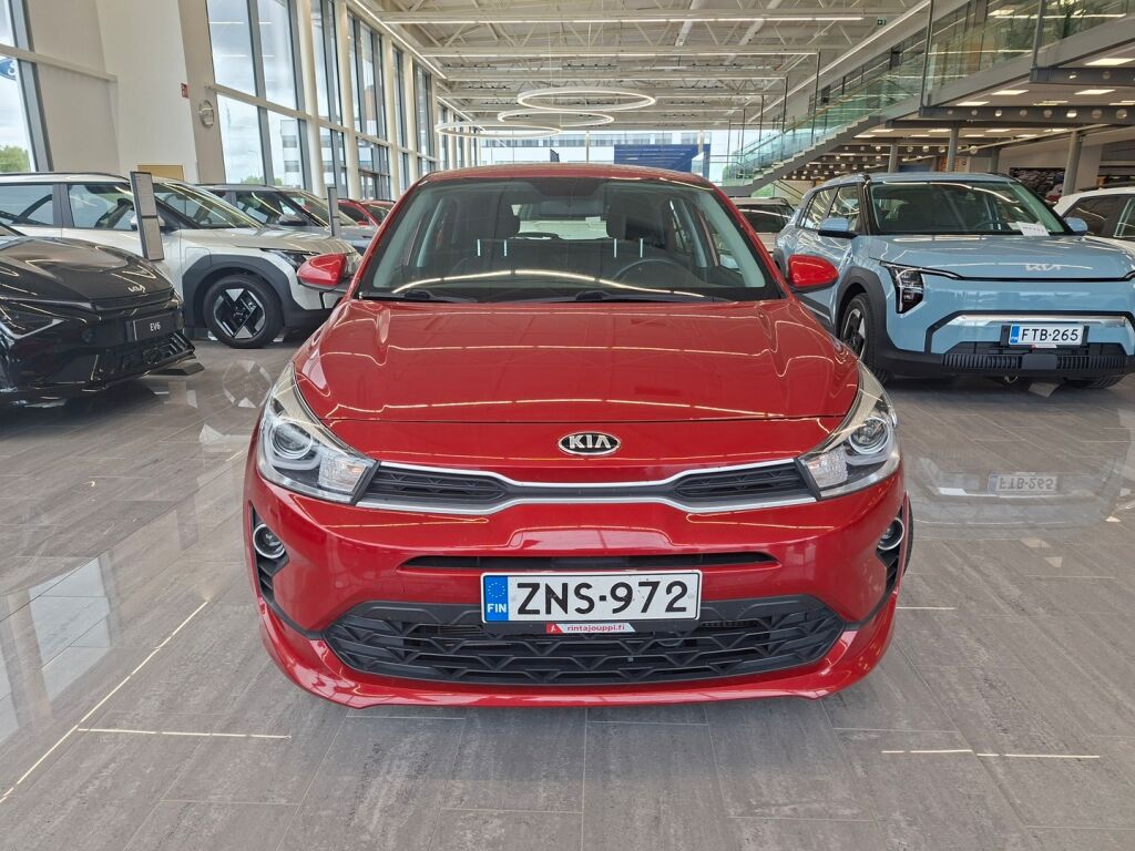 Kia Rio 2022 Punainen