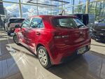 Kia Rio 2022 Punainen