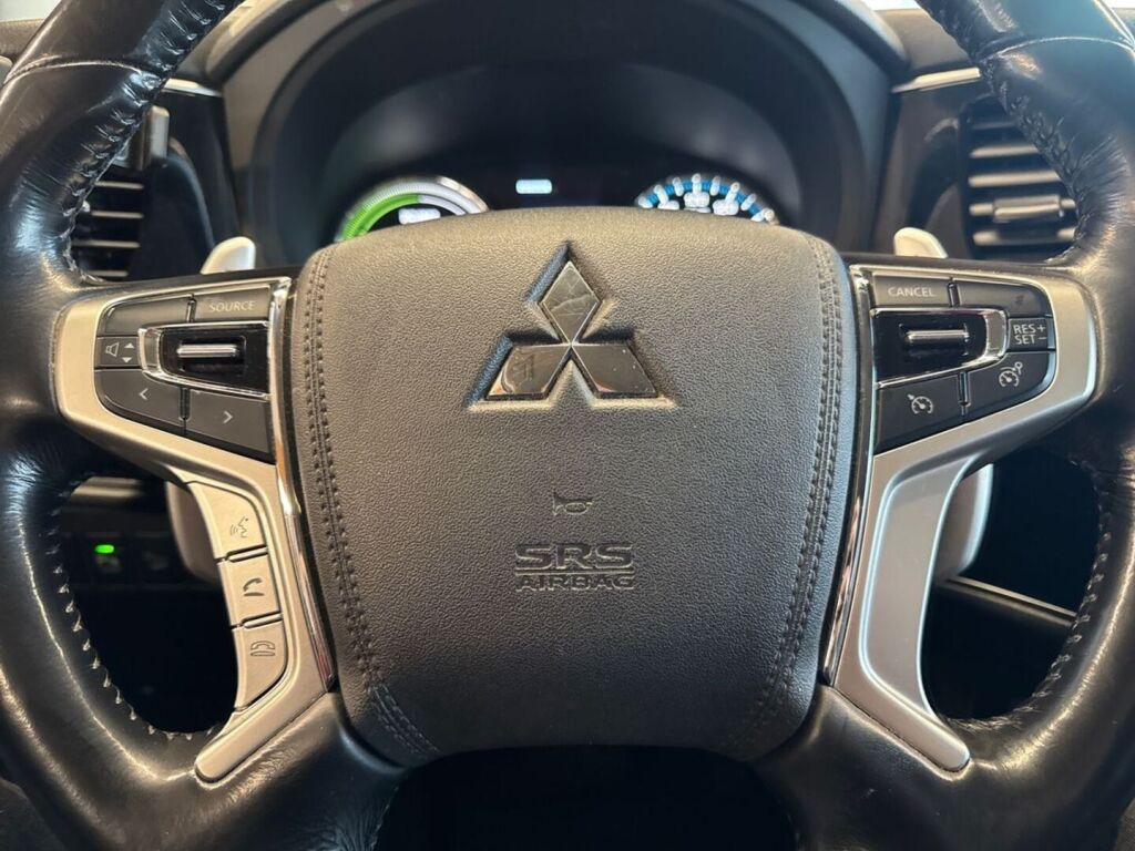 Mitsubishi Outlander PHEV 2016 Valkoinen