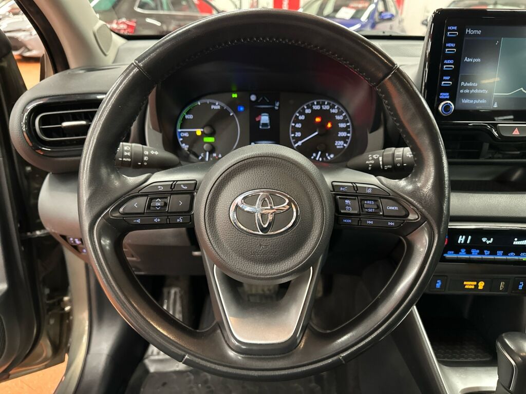 Toyota Yaris 2021 Ruskea (beige)