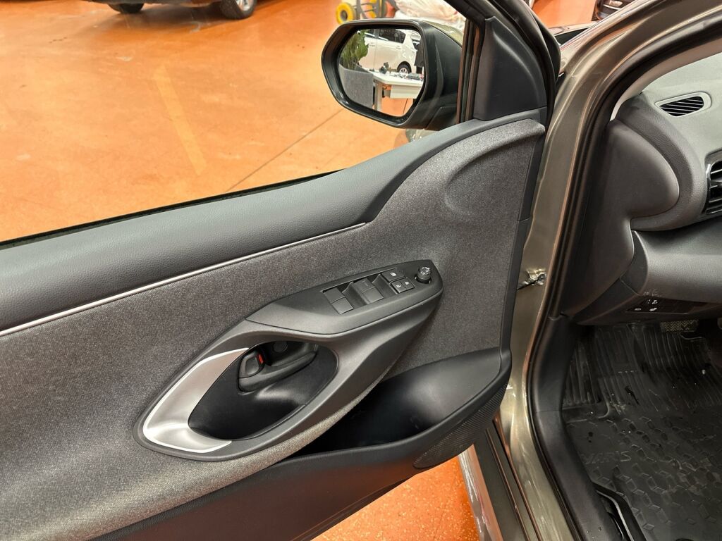 Toyota Yaris 2021 Ruskea (beige)