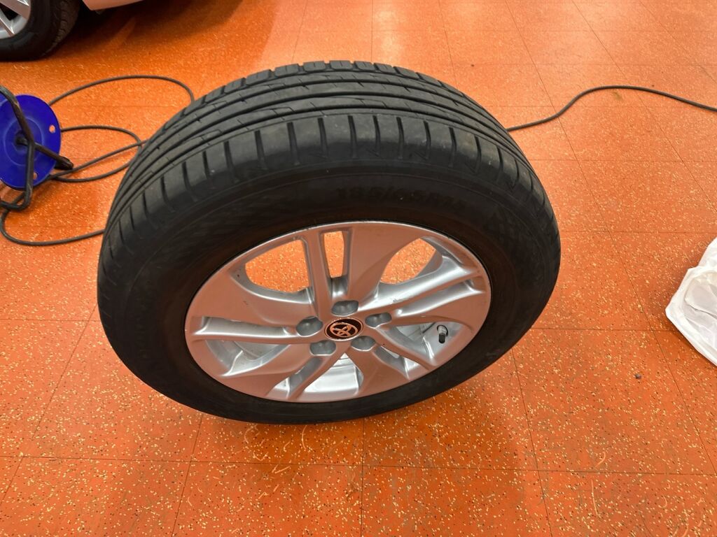 Toyota Yaris 2021 Ruskea (beige)